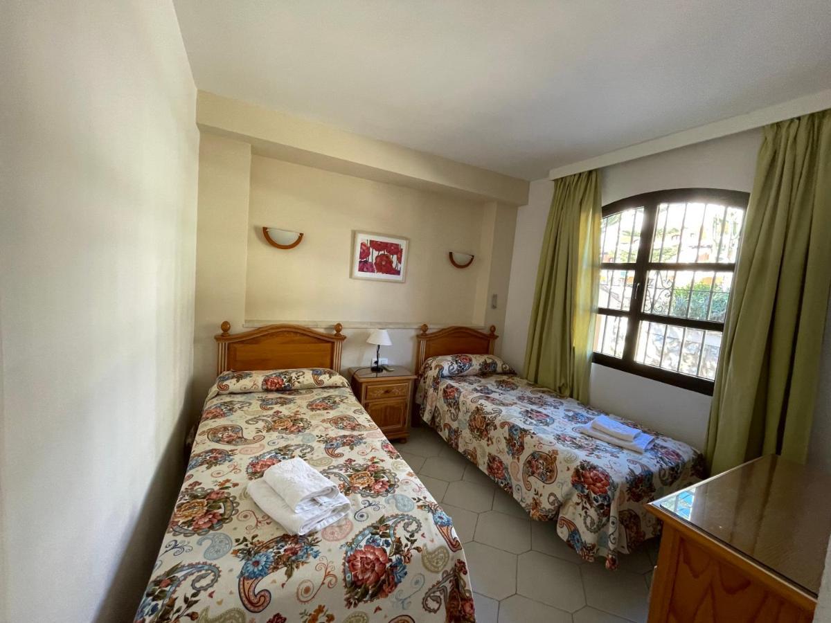 Apartamentos El Toro Marbella Exterior photo