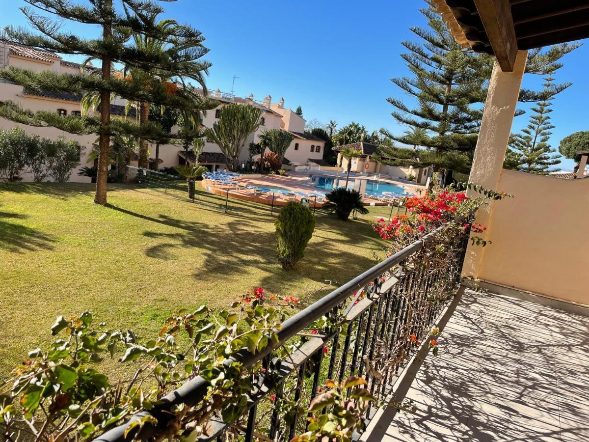 Apartamentos El Toro Marbella Exterior photo